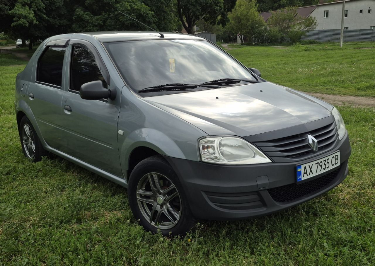 Продам Renault LoGan в добротном состоянии Ресталинг.