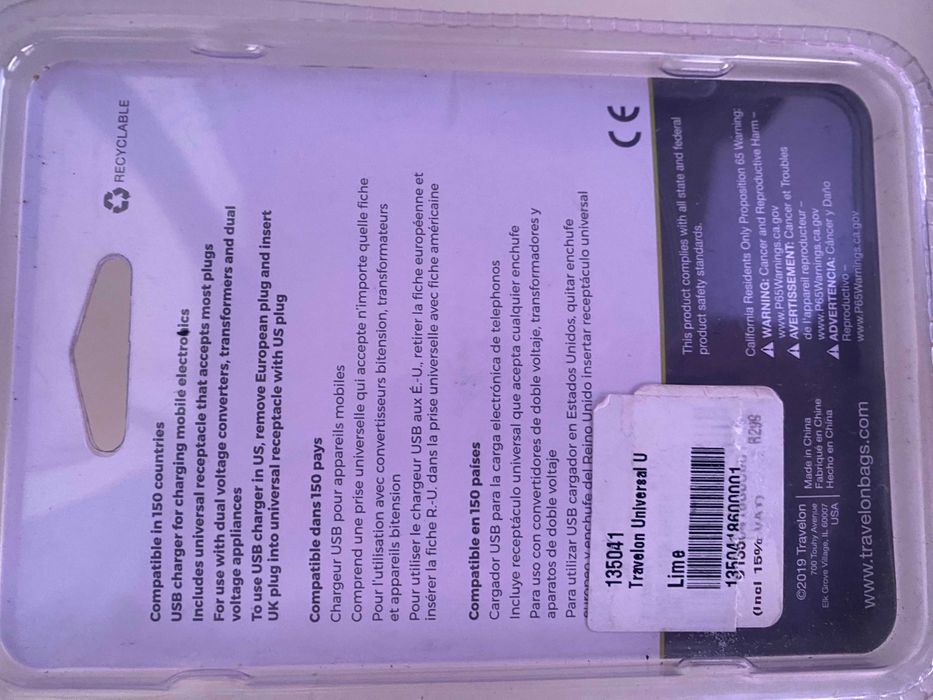 Adaptador universal com carregador USB