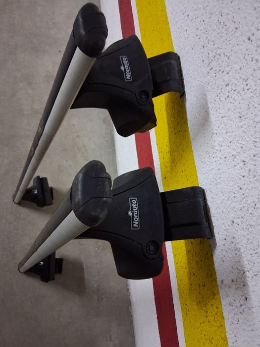 Vendo barras tejadilho toyota auris