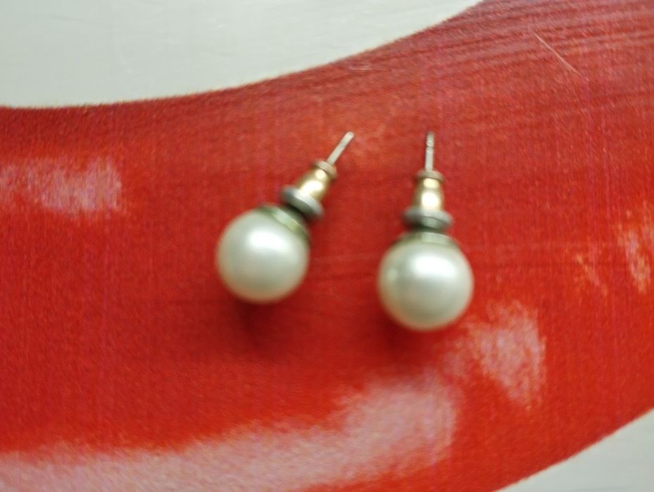 Biżuteria kolczyki z perełkami