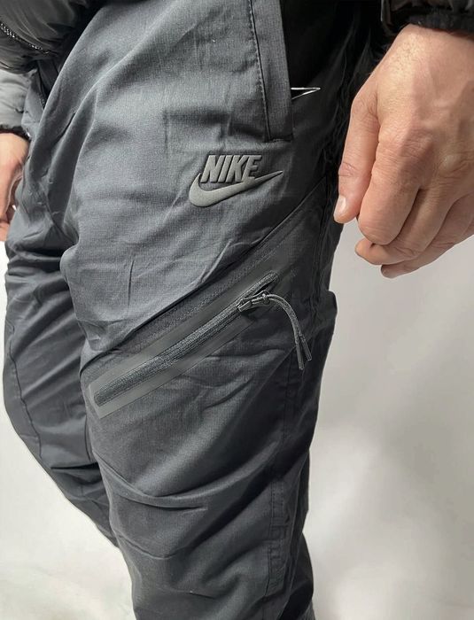 Мужские спортивные штаны Nike  плащевка на флисе