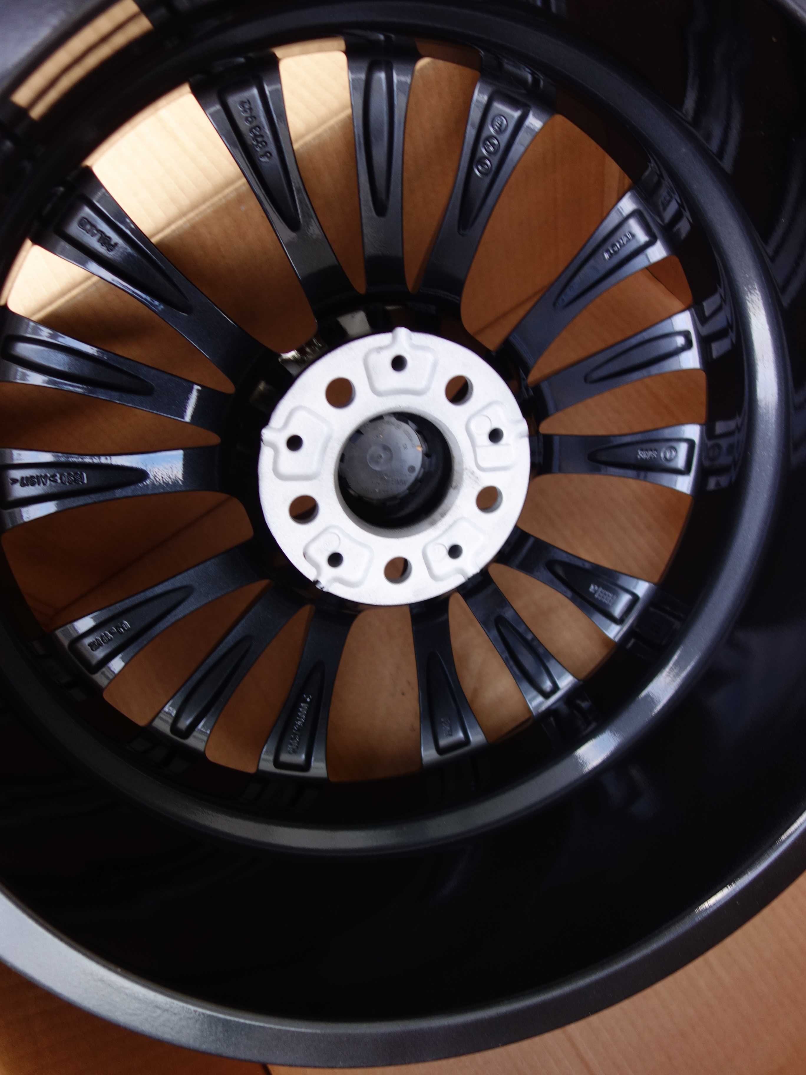 Felgi BMW G30 G31 G20 G21 X3 X4 G01 G02 19'' BMW INDIVIDUAL