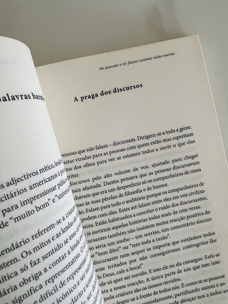 Livro: No passado e no futuro estamos todos mortos