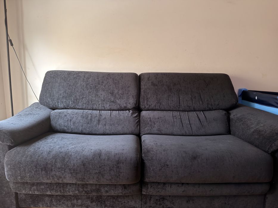 Sofá dois lugares bom estado