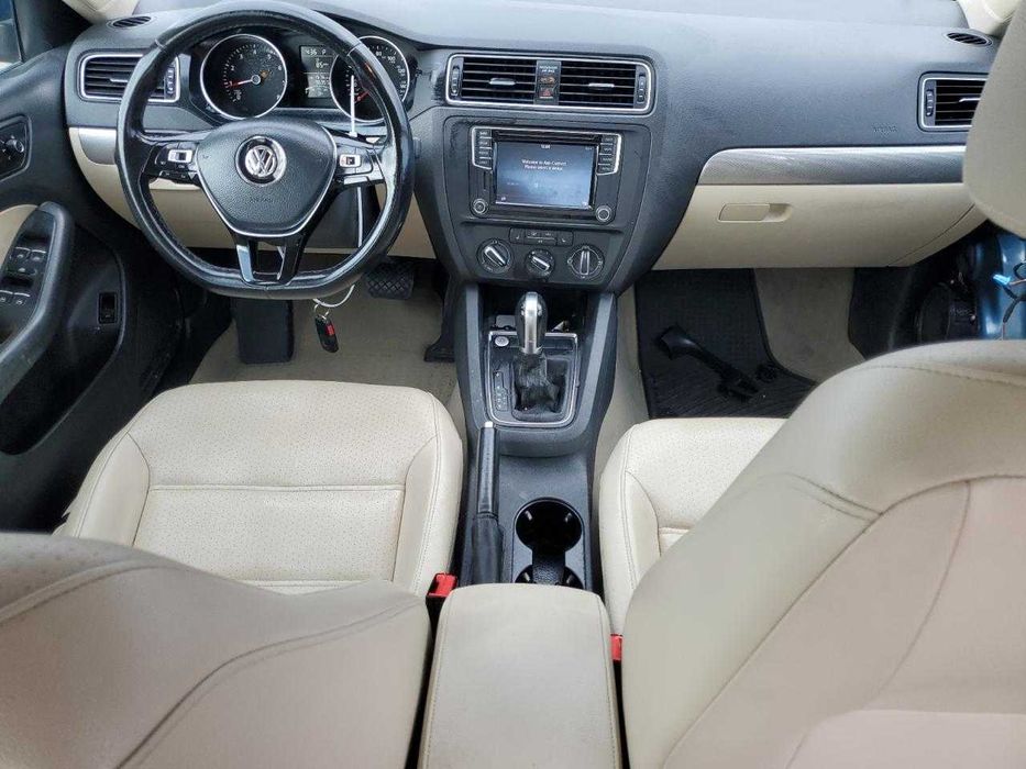 Volkswagen Jetta SE (2014)