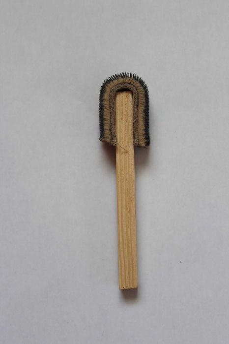 Щетки для чистки кастрюль, сковородок и другой кухонной посуды