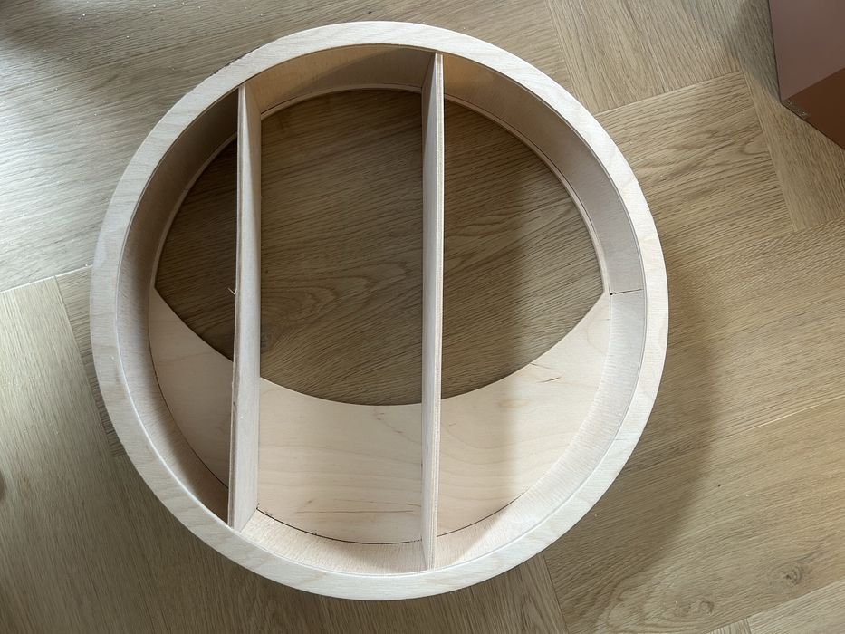 Półka do pokoju dziecięcego ozdobna