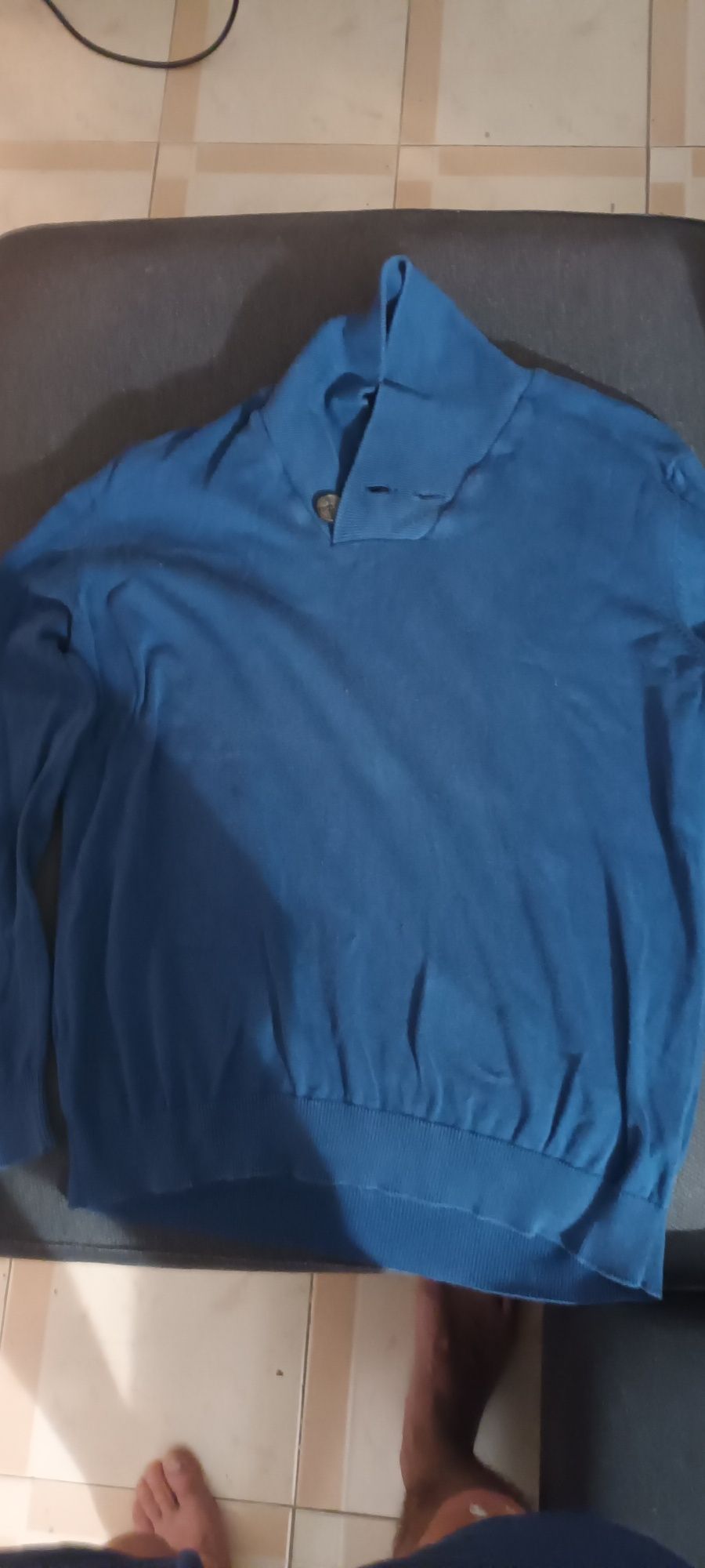 Roupa variada nova e usada 1€ envie mensagem para mais fotos