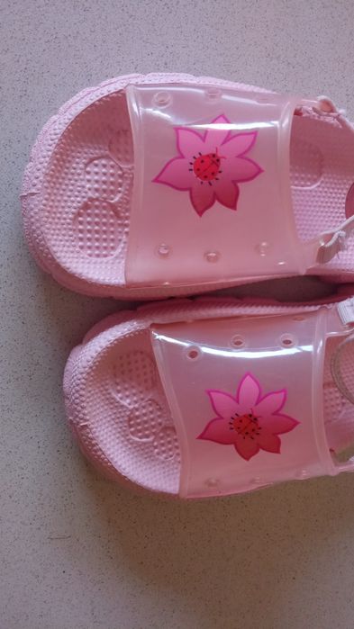 Sandálias Chicco novas número 26