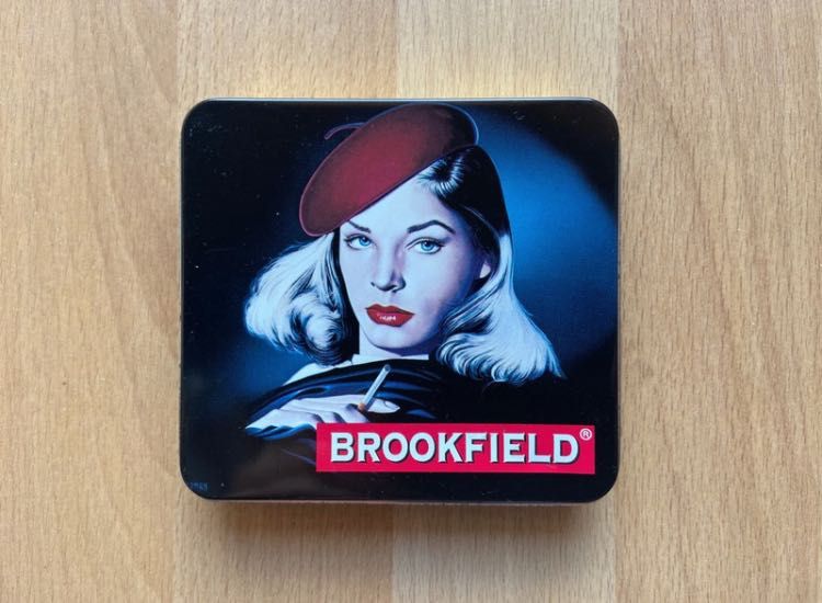 Cigarreira Brookfield vintage