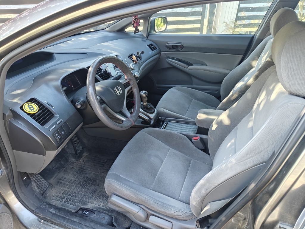 Honda Civic VIII SEDAN 1,8 Benzyna