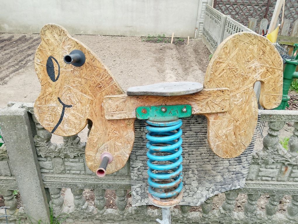 Bujak na sprężynie