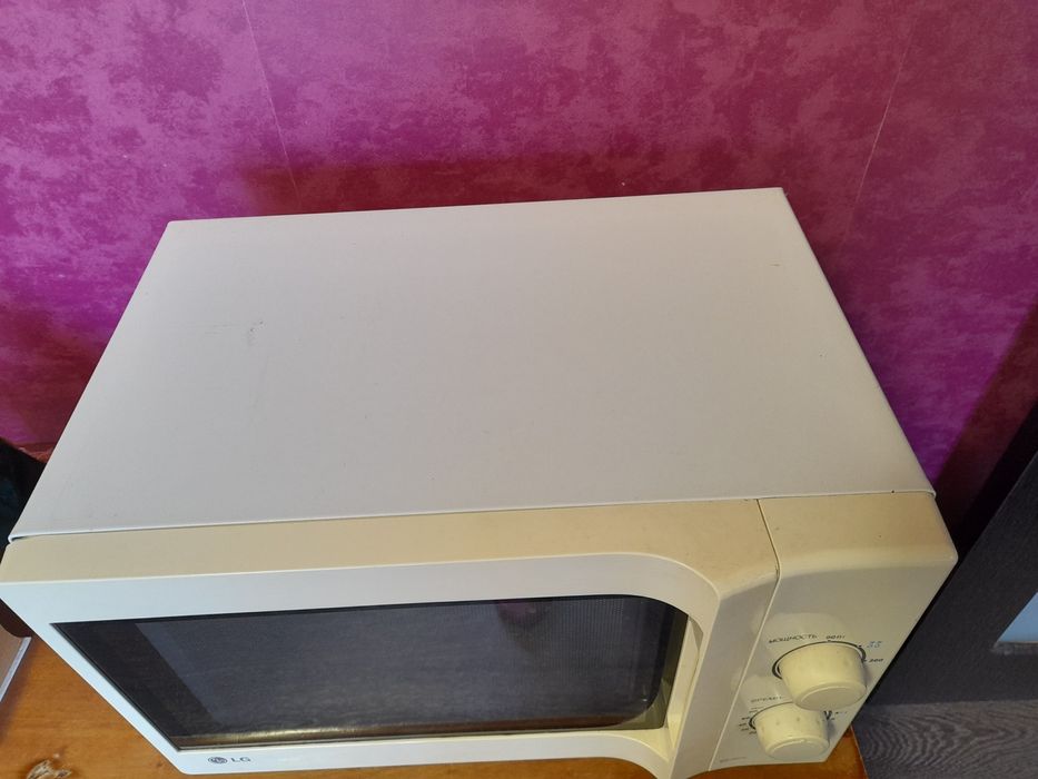 Мікрохвильова піч