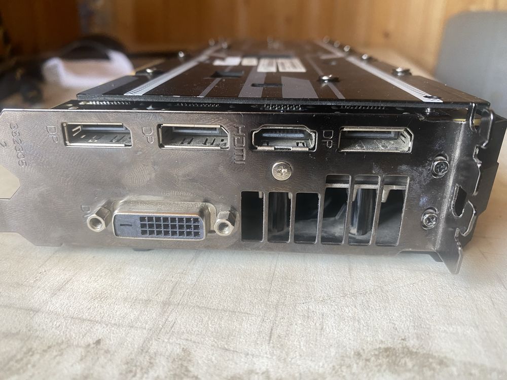 Ігрова відеокарта Sapphire radeon r9 390 nitro+ 8gb