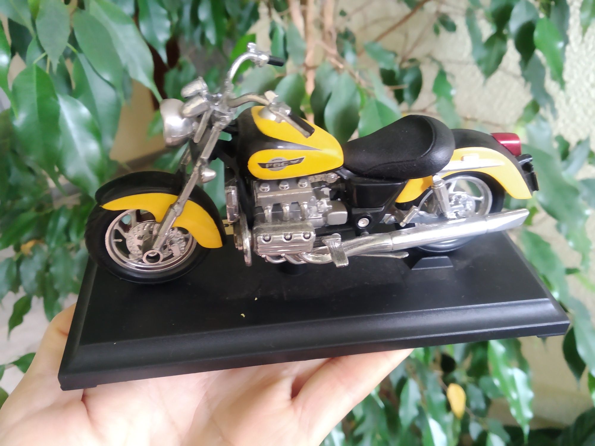 Moto Maisto escala 1:18 edição colecionador