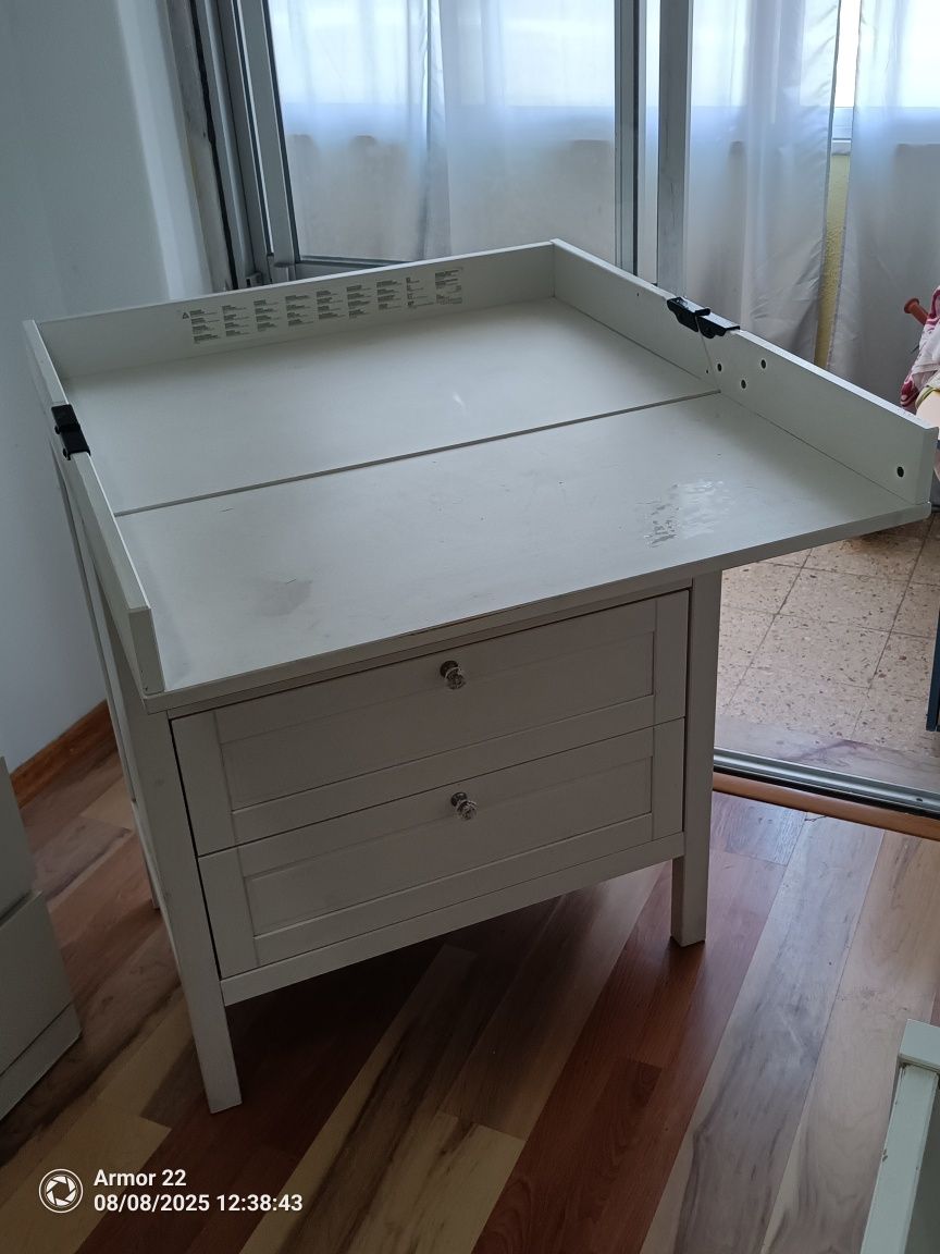Trocador IKEA dobrável