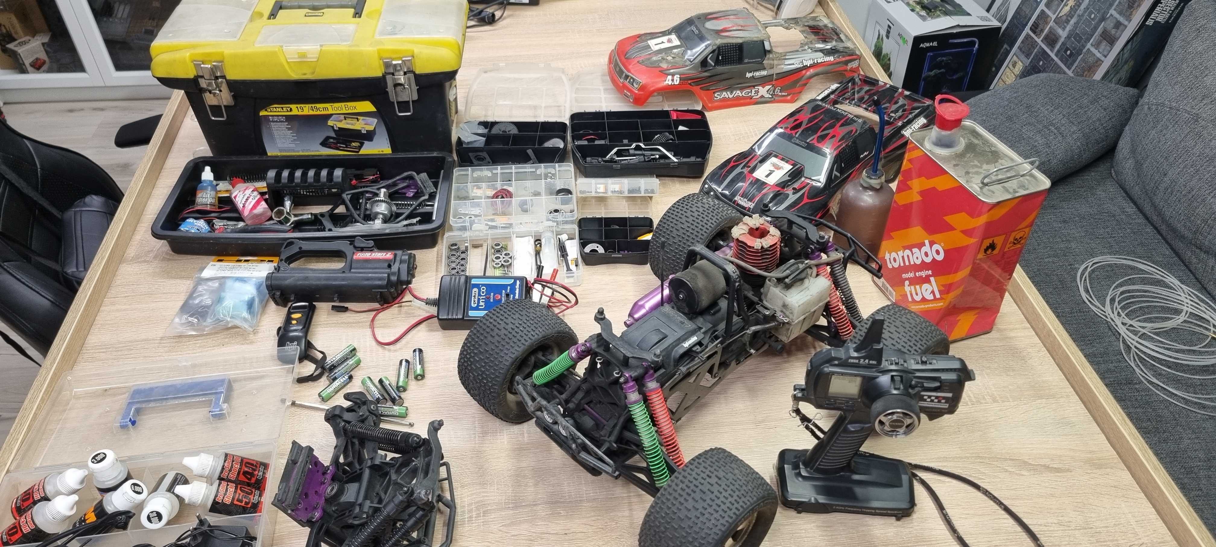 HPI Savage 4.6 + dużo części tuning