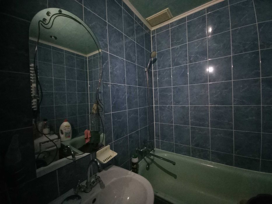 Продаж 2 кім квартири вул. Хіміків 22