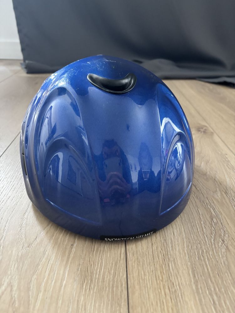 kask narciarski ‚Snow Tech‘ rozm L + gogle ‚Uvex‘