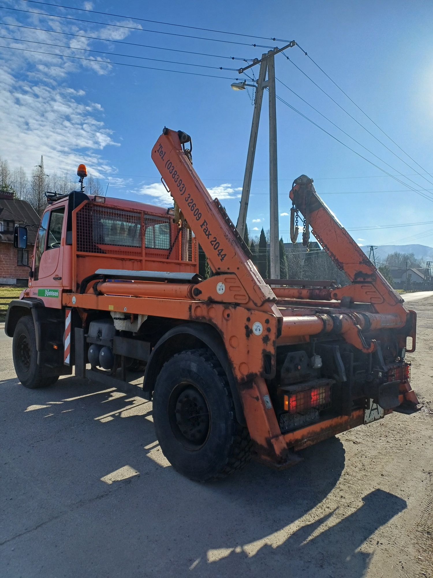 Zabudowa bramowa  huśtawka-szubienica Mercedes Man Iveco