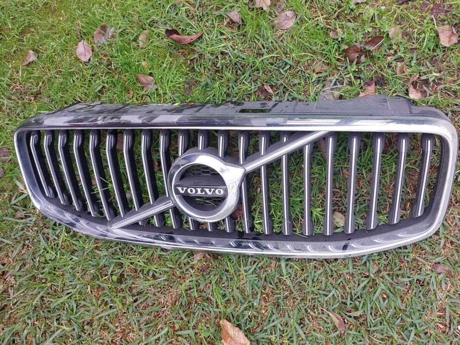 Grelha xc60 2019