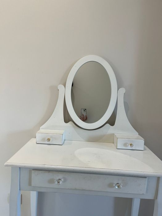 ! Toaletka biała bez lustra