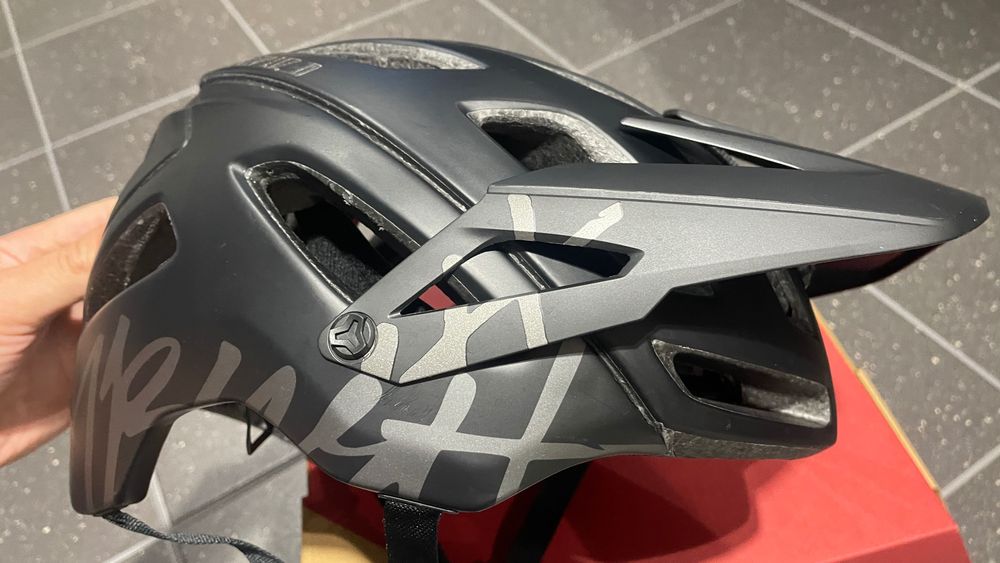 Kask rowerowy mtb Specialized Ambush L 59-63 enduro trail dh