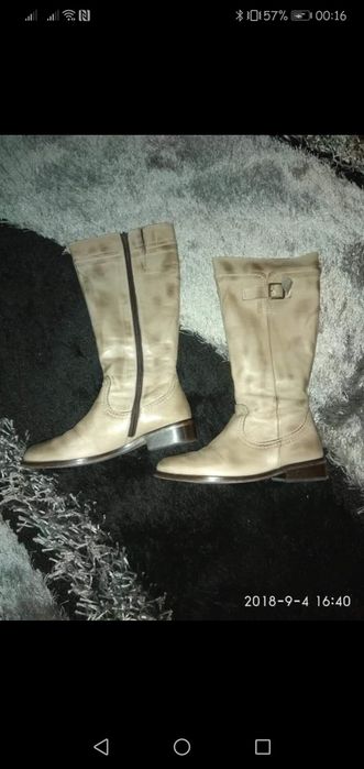 Botas