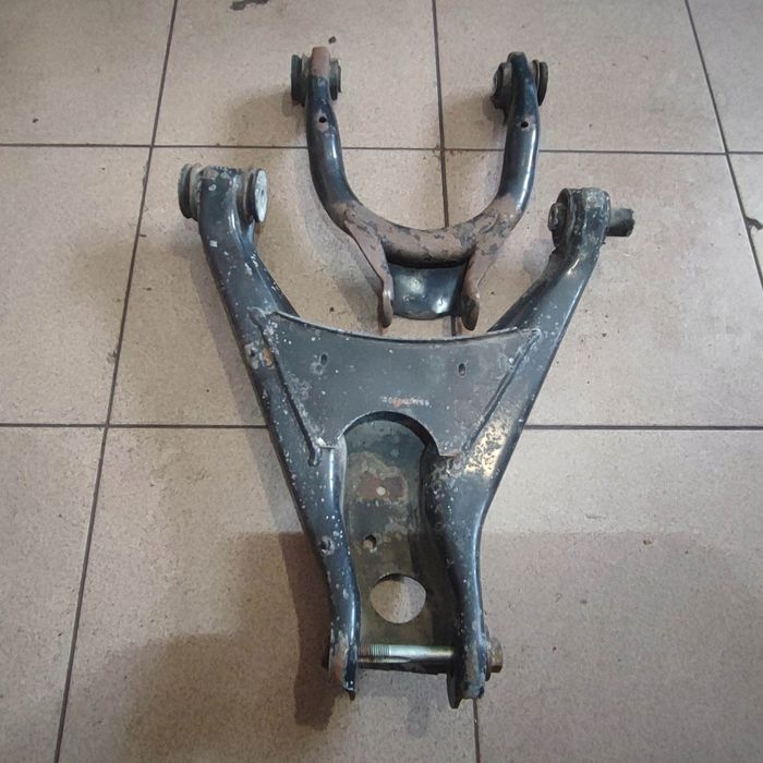 Wahacz Dolny Lewy tył VW Passat B5 Audi A6 C5 Lift Quattro