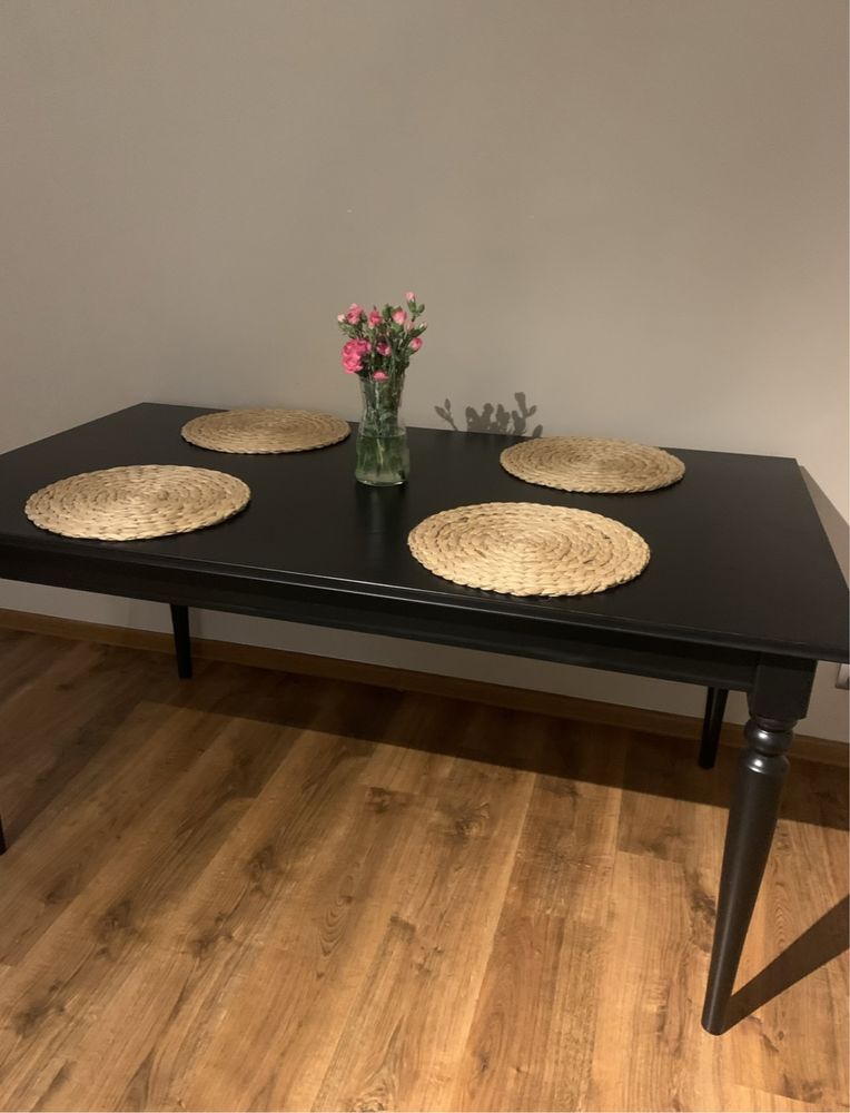 Stół z krzesłami Ikea