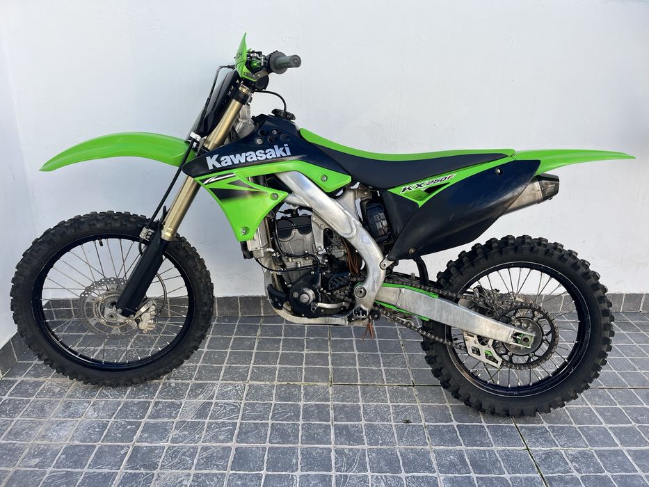 Kawasaki KXF 250 matriculada