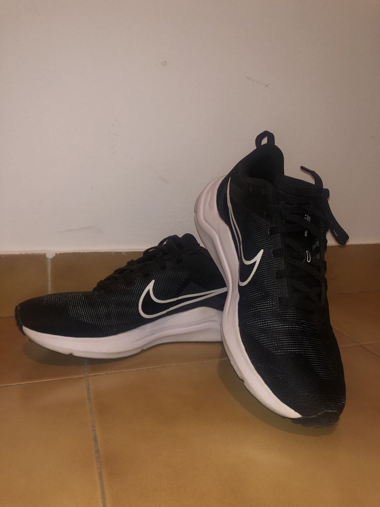 Nike Downshifter 12 (tamanho 40)