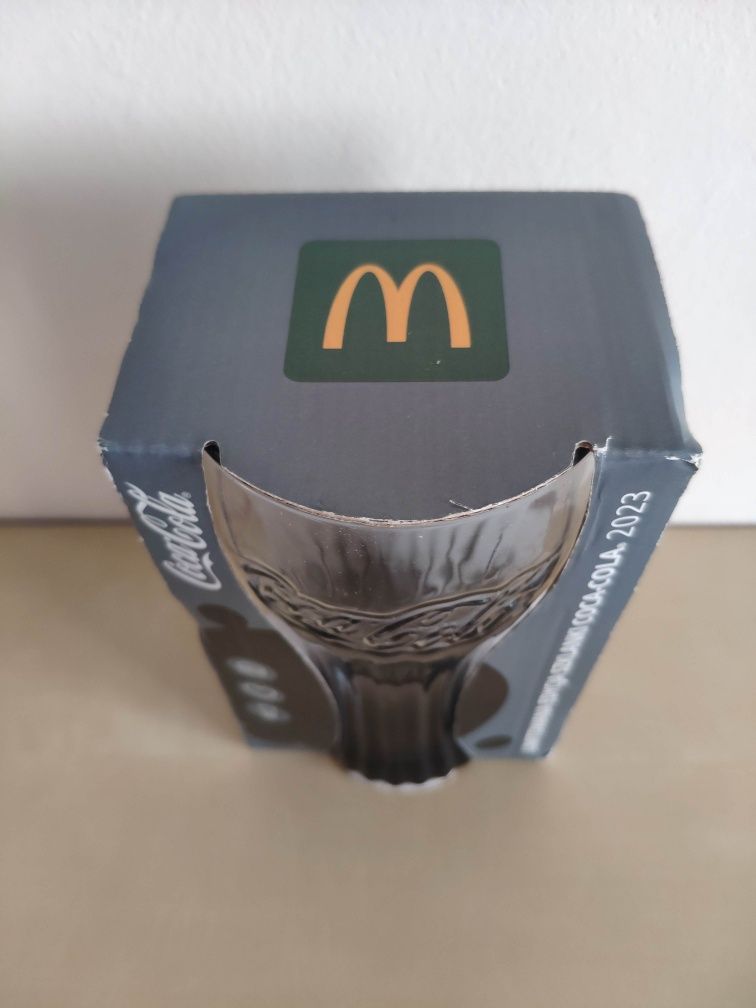 Kolekcjonerska szklanka Coca Cola z 2023r.