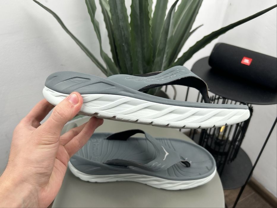 Оригінал! Тапочки шльопки Hoka Ora Recovery 42.5 розмір М05981
