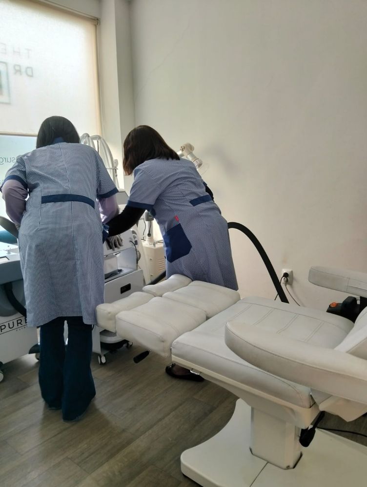 Serviços de Limpezas doméstica e Comercial| Cleaning Services