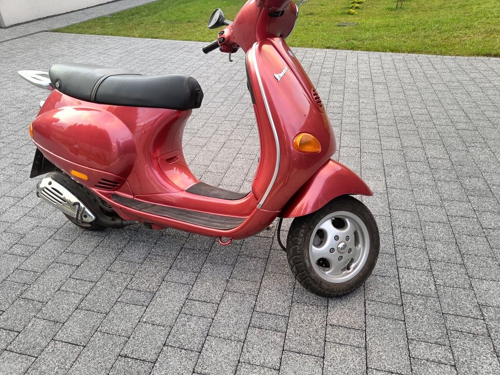 Piaggio Vespa et4