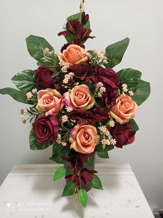 Bukiet do wazonu na cmentarz grób