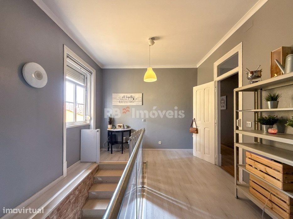 Moradia T5 totalmente recuperada, em Santa Cita, Tomar