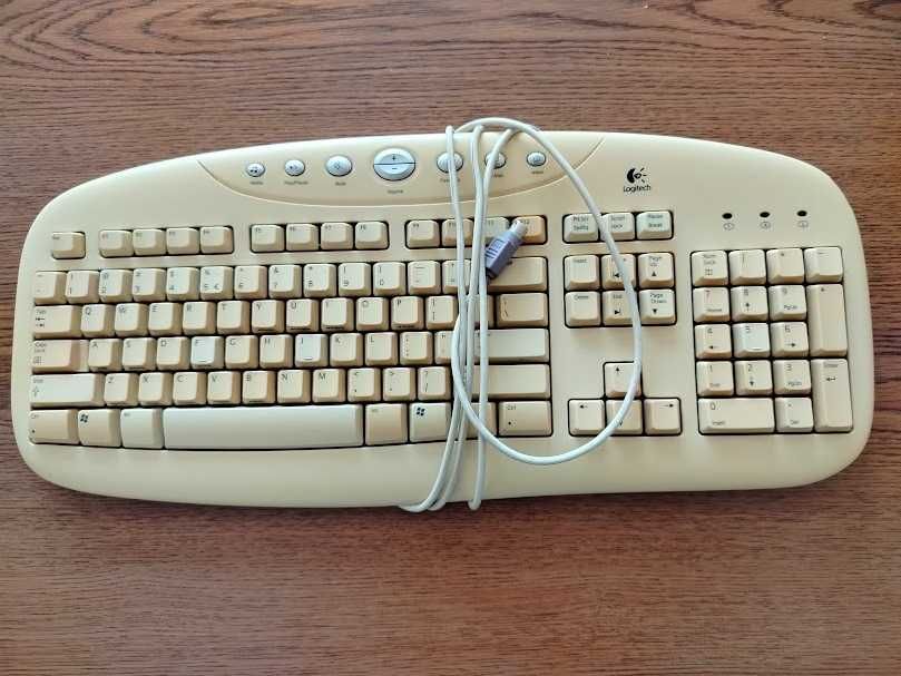 Stara klawiatura Logitech + mysz komputerowa Microsoft