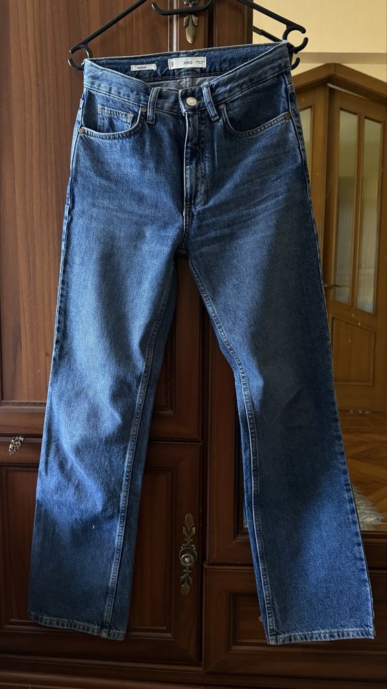 Продам джинси Mango, прямого крою