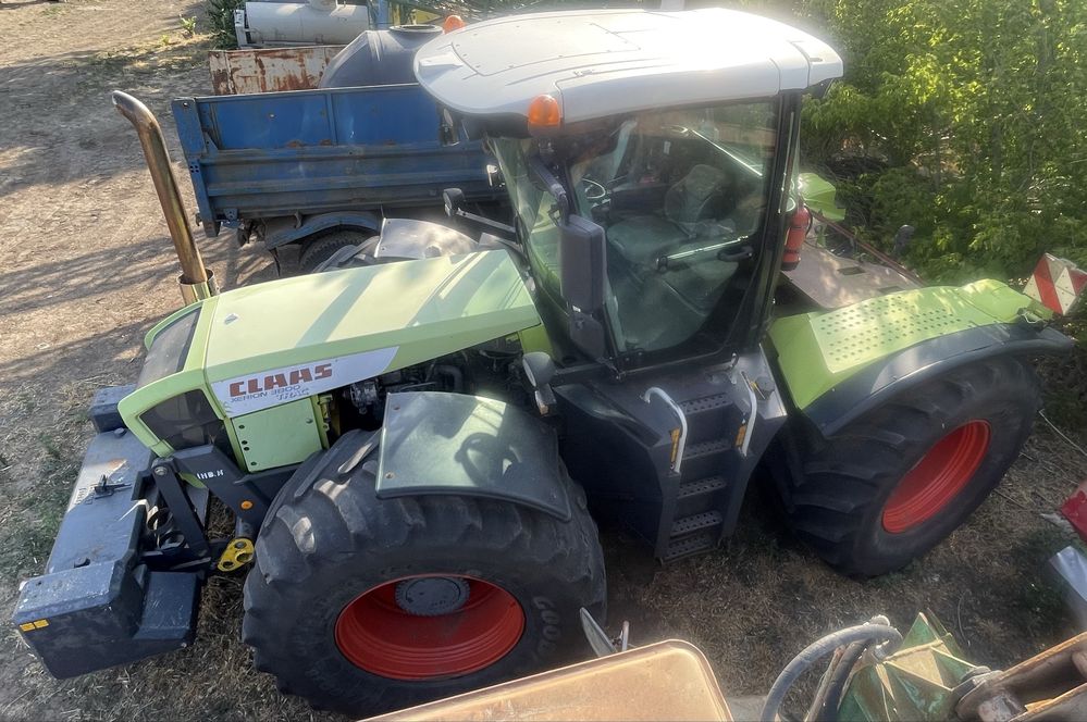 Трактор CLAAS Xerion 3800 Trac