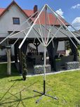Stelaż parasola ogrodowego