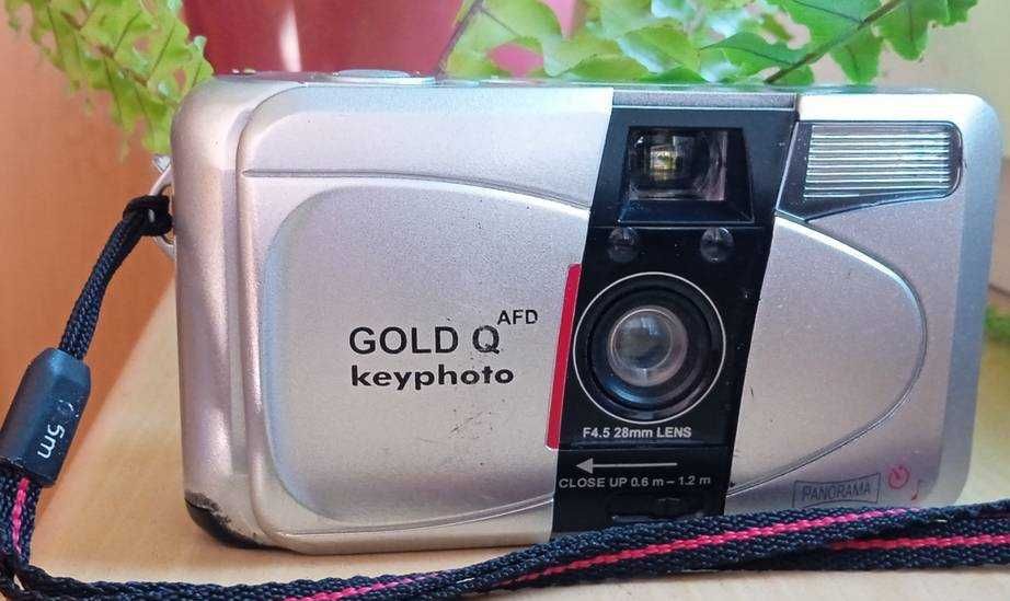 Analogowy aparat. GOLD Q afd Keyphoto panorama
