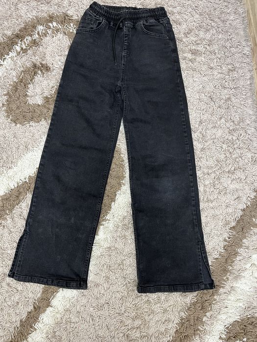 Чорні джинси клеш  стан вживаний