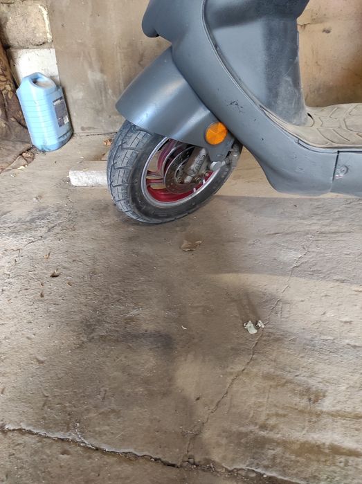 Продам Мопед Китаец 4- тактный