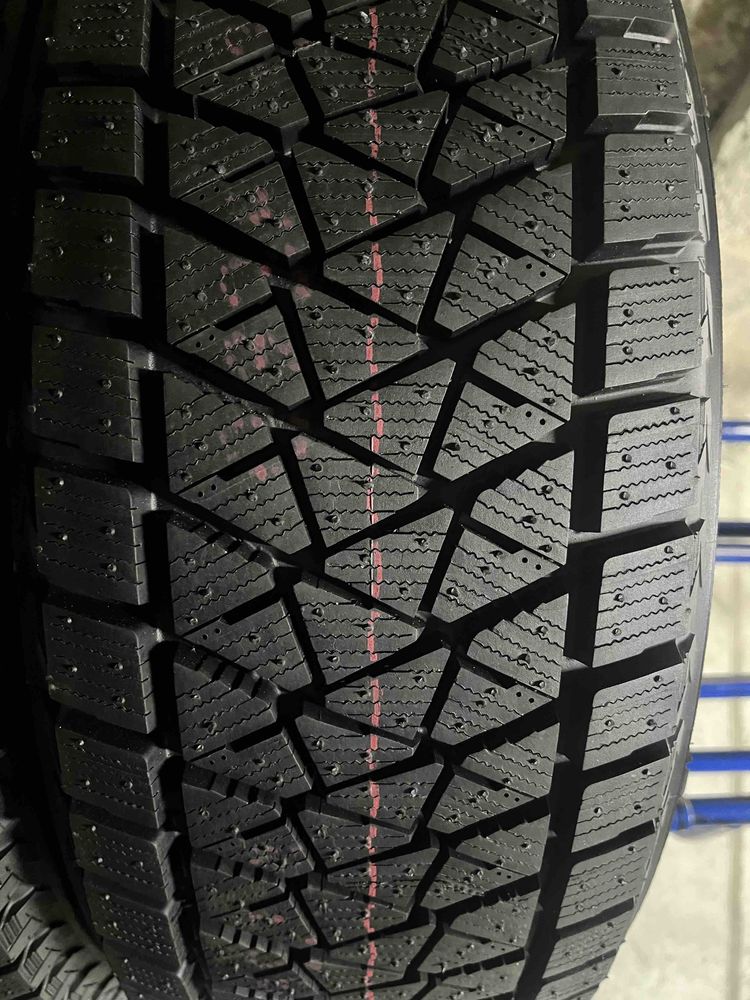 215/60/17 R17 Bridgestone Blizzak DM-V2 4шт нові зима
