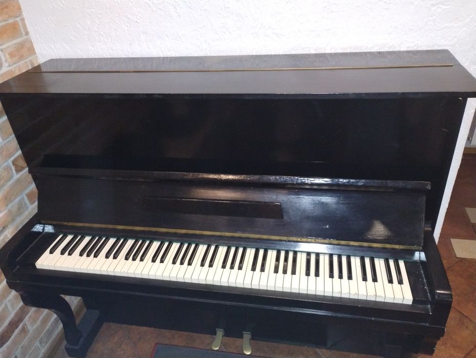 Pianino Legnica  idealne do nauki.