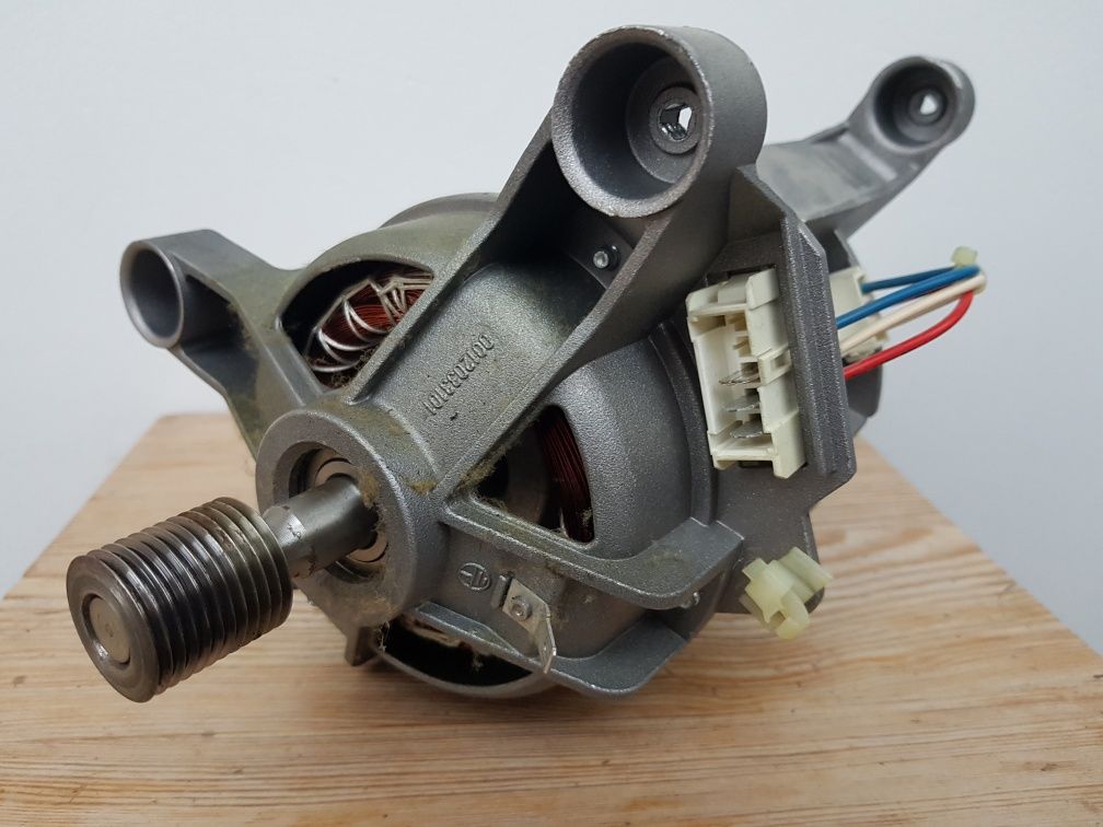 Silnik do pralki Electrolux EWT1366HDW