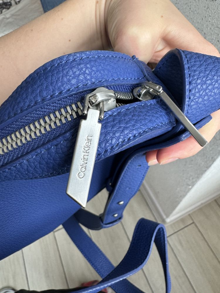 Сумочка Calvin Klein синя