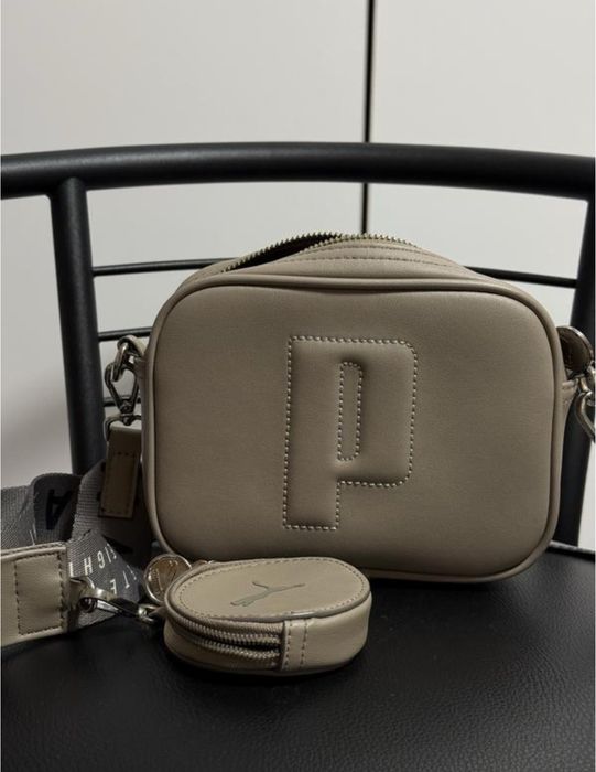 Спортивна жіноча сумка puma